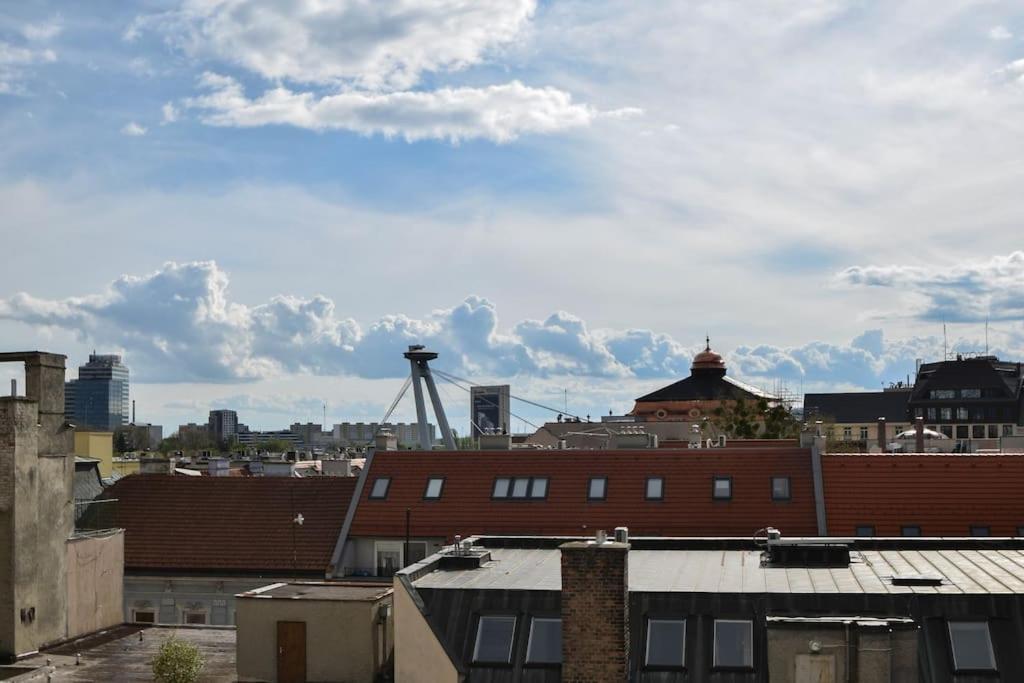 Old Town 2Br With Best View บราติสลาวา ภายนอก รูปภาพ